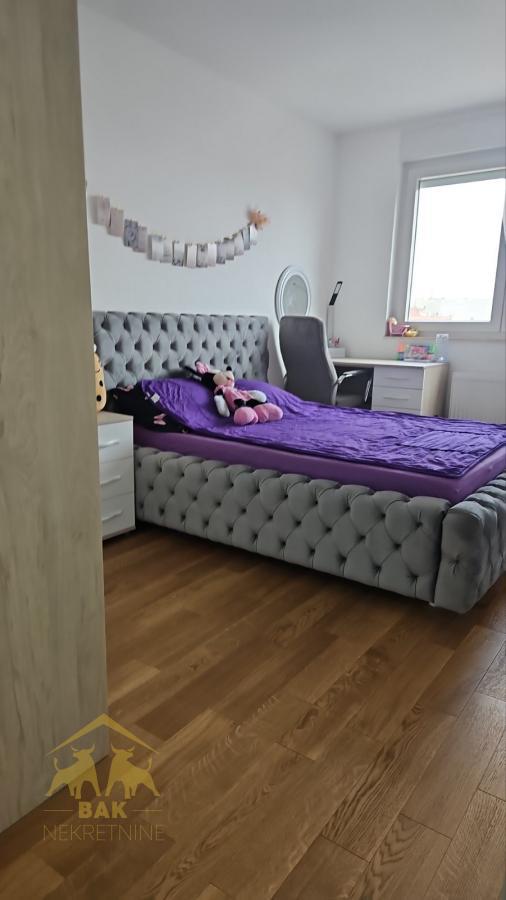 Četvorosoban stan, 80 m², Nova Detelinara, Novi Sad, 5/6