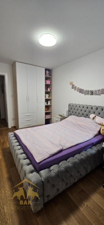 Četvorosoban stan, 80 m², Nova Detelinara, Novi Sad, 5/6