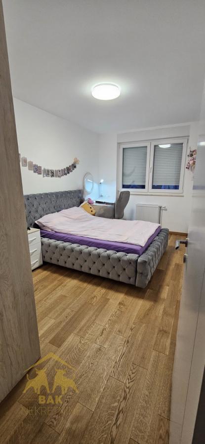 Četvorosoban stan, 80 m², Nova Detelinara, Novi Sad, 5/6