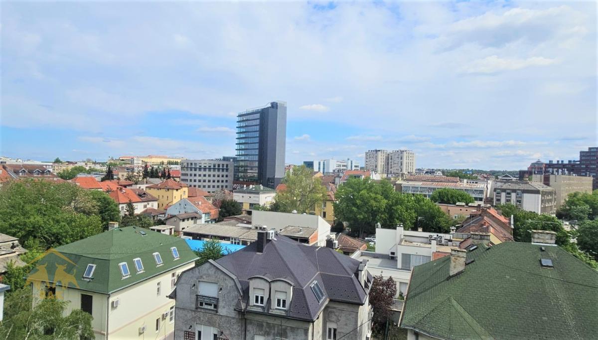 Odličan dvosoban stan u Vase Stajića sa ogromnom panoramskom terasom