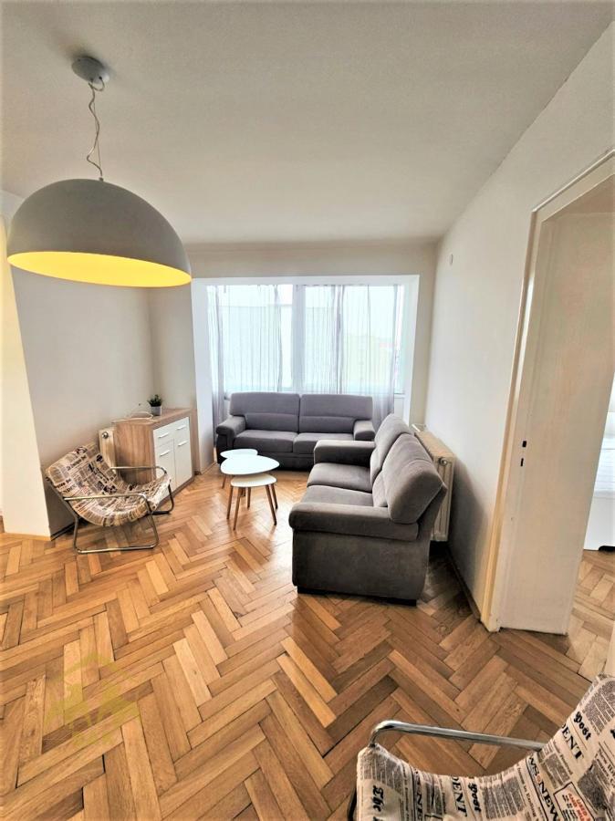 Odličan dvosoban stan u Vase Stajića sa ogromnom panoramskom terasom