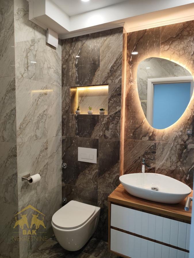 Dvosoban stan 45 m², Nova Detelinara, Novi Sad, 4/5