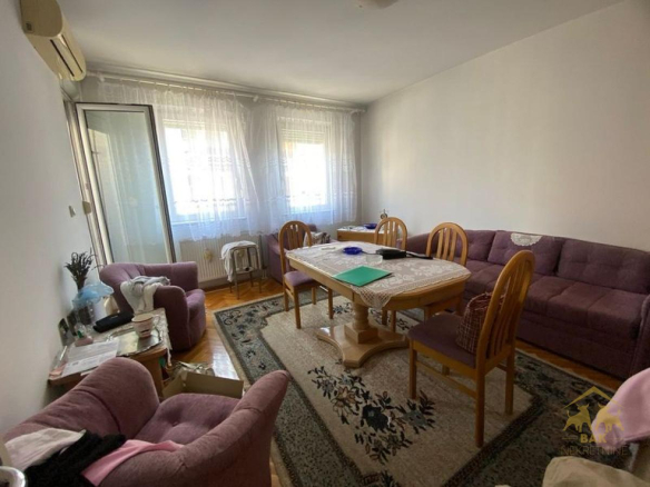 Dvosoban stan na Grbavici u Miše Dimitrijevića ulici