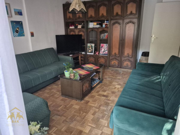 Dvosoban stan na Novom Naselju