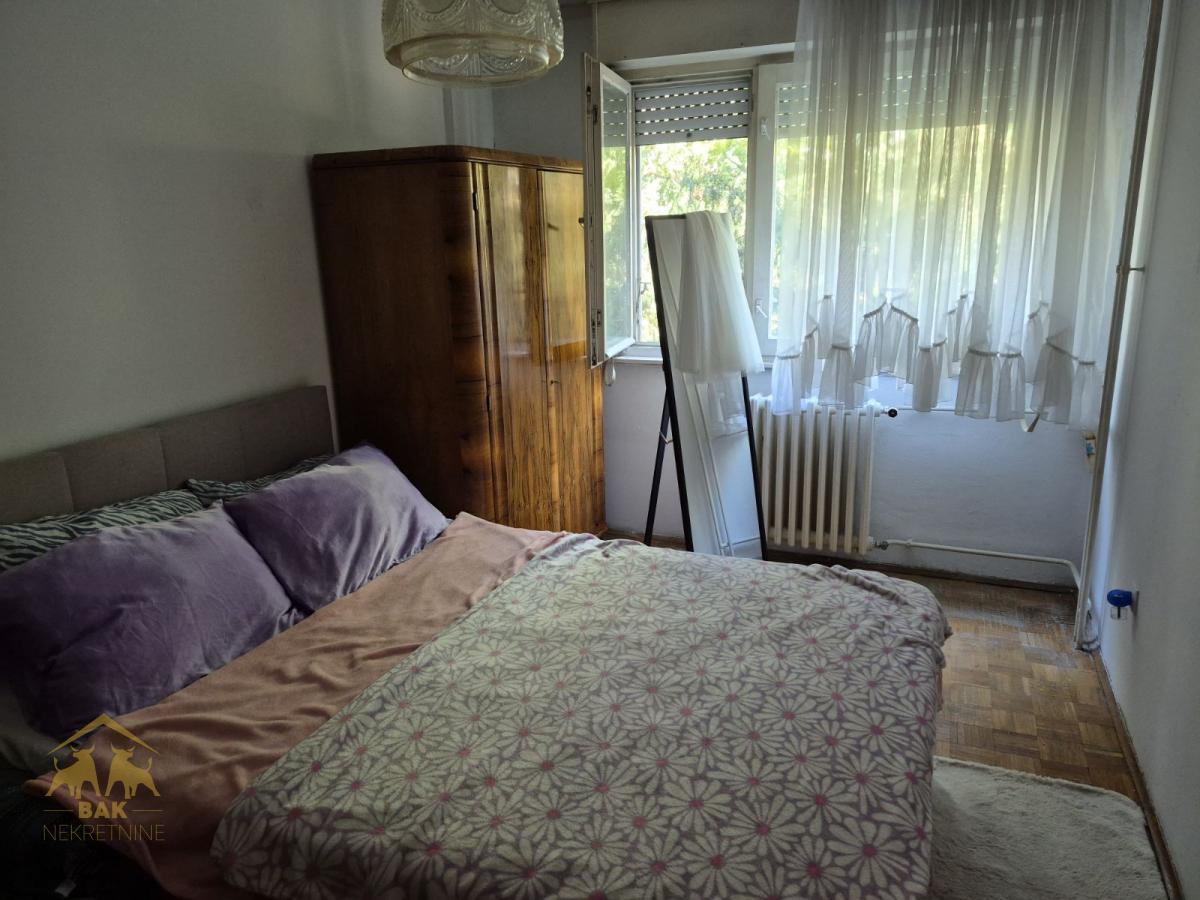 Dvosoban stan na Novom Naselju