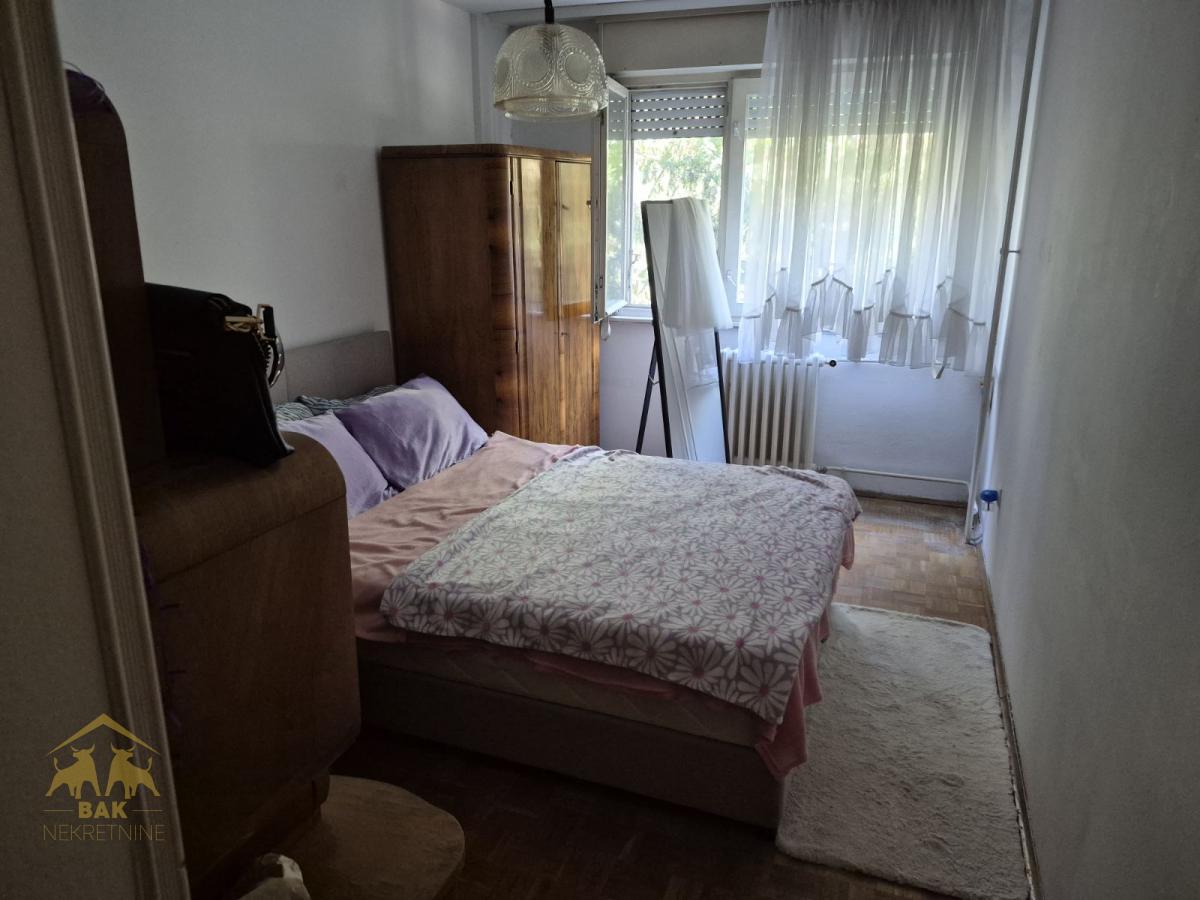Dvosoban stan na Novom Naselju