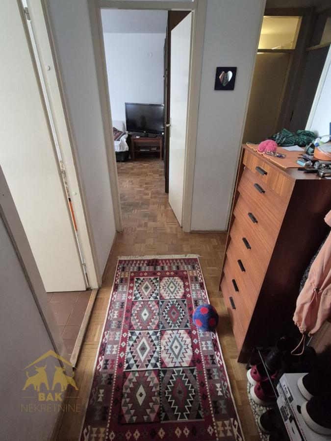 Dvosoban stan na Novom Naselju