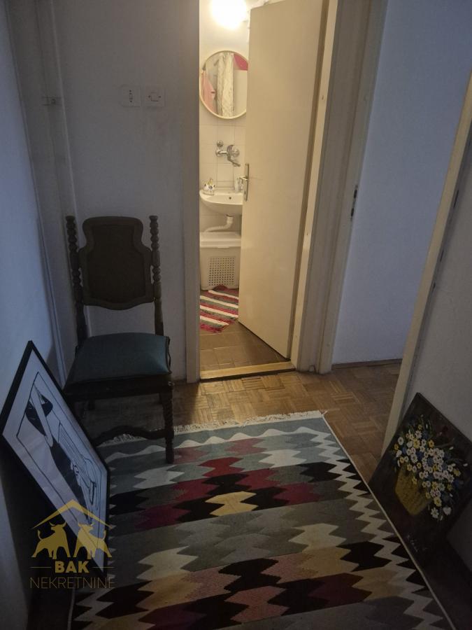 Dvosoban stan na Novom Naselju
