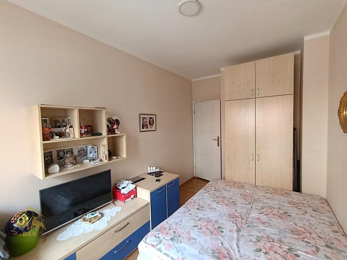 Dvosoban stan na atraktivnoj lokaciji Nova Detelinara
