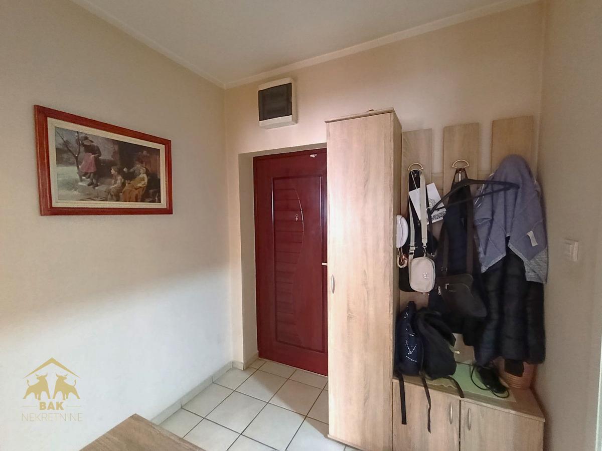 Dvosoban stan na atraktivnoj lokaciji Nova Detelinara