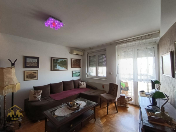 Dvosoban dupleks u Temerinskoj ulici