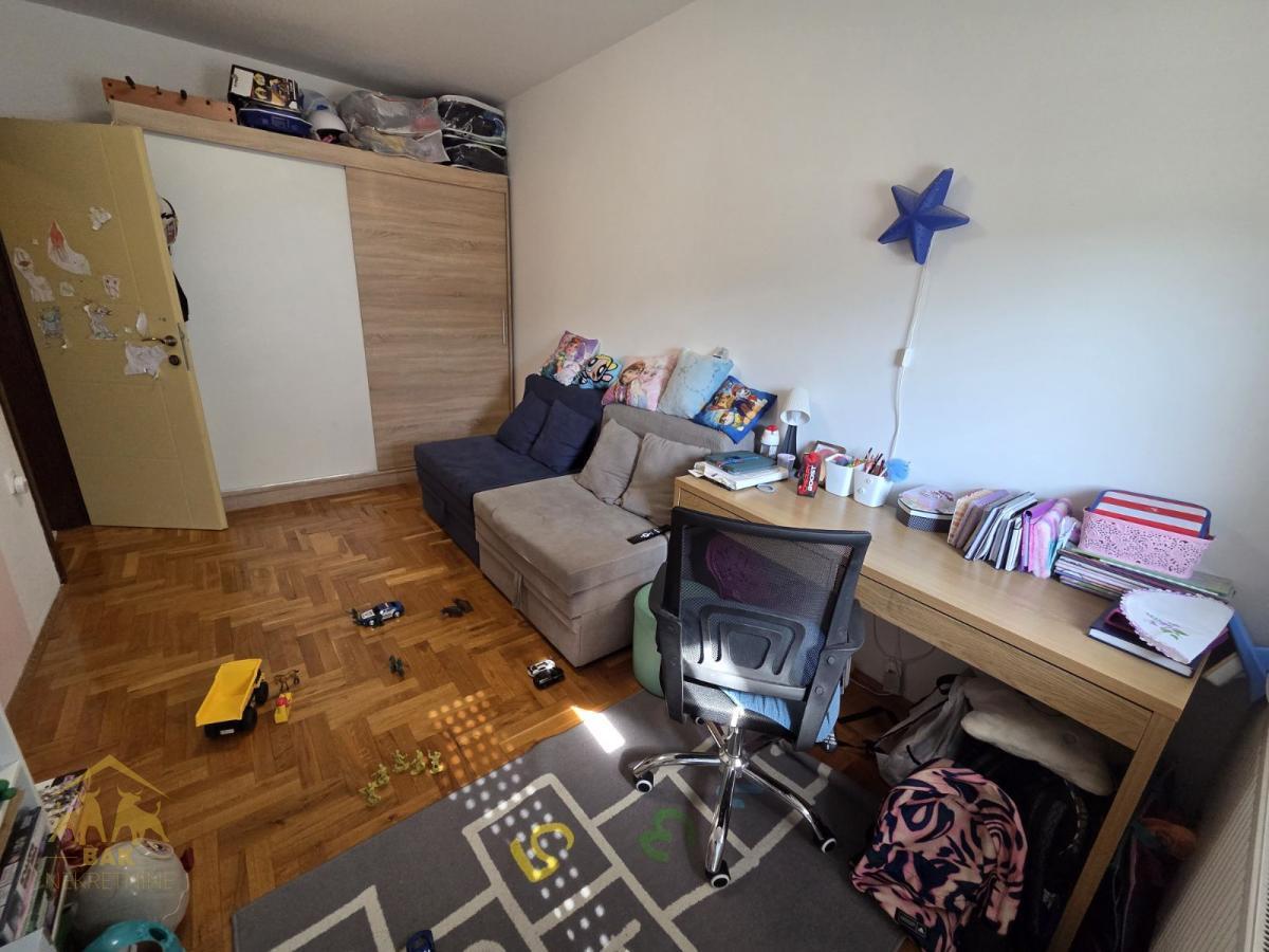 Fantastičan dvosoban stan na Severnom Telepu u blizini Bul.Patrijarha Pavla i Futoškog puta