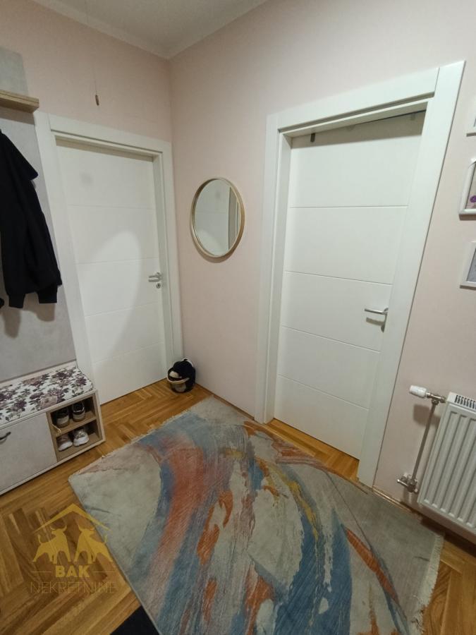 Fenomenalan-cetvorosoban-stan-na-granici-Podbare-i-Salajke-30 Fenomenalan četvorosoban stan na granici Podbare i Salajke