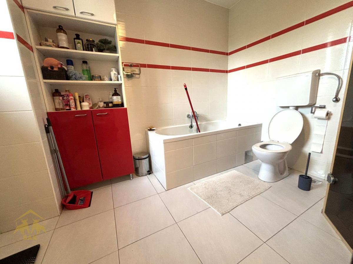 Fenomenalna porodična kuća na Čardaku