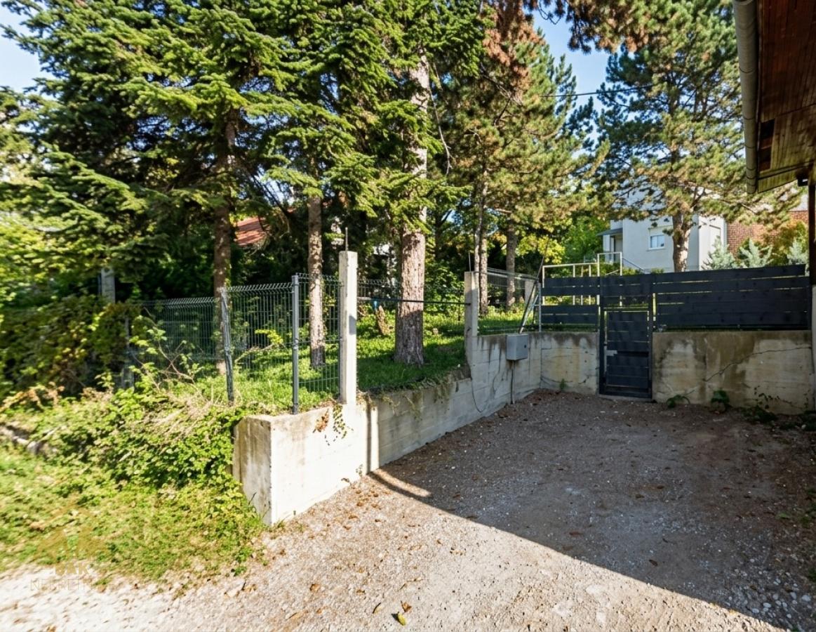 Fenomenalna porodična kuća na Čardaku