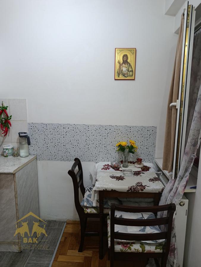 Funkcionalan jednosoban stan na Bulevaru kod Futoške pijace