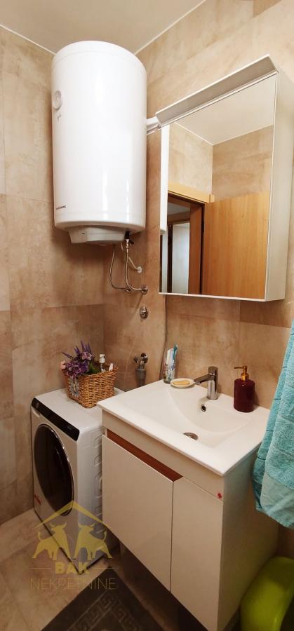 Jednoiposoban stan 34 m², Adice, Novi Sad