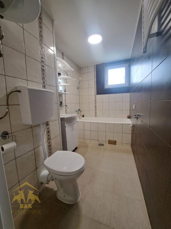Jednoiposoban stan na Rotkvariji