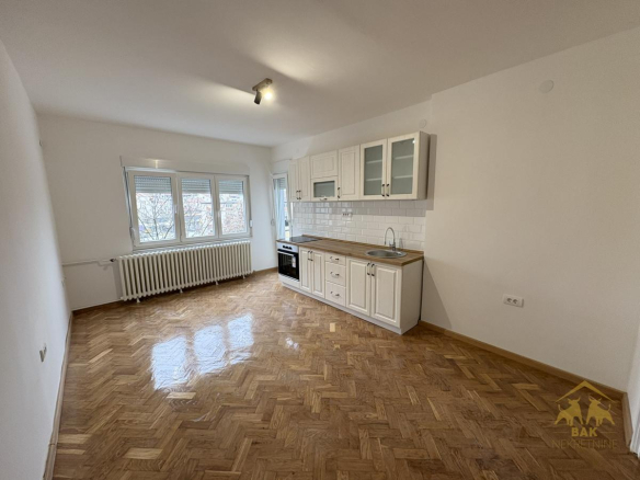 Komforan trosoban stan na Banatiću