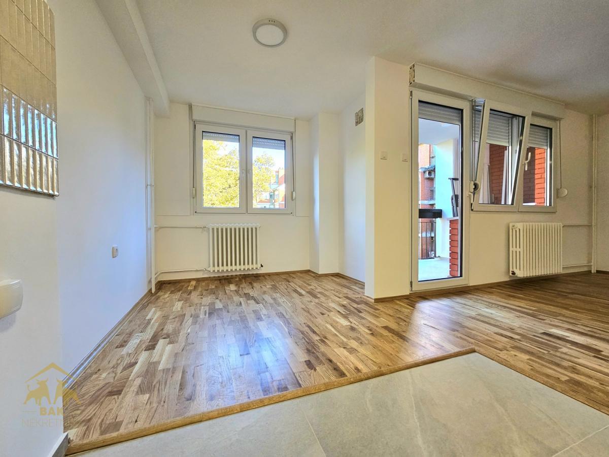 Komforan-trosoban-stan-na-Novom-Naselju-8 Komforan trosoban stan na Novom Naselju