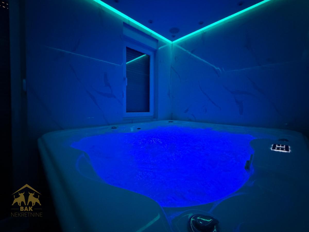 Luksuzan stan sa privatnim SPA i pogledom na Frušku goru – AVENIJA GARDEN