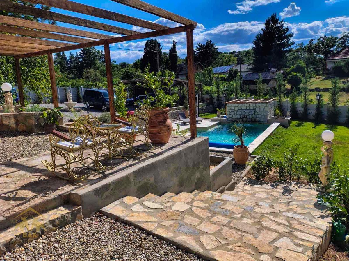 Luksuzna vila u Čereviću