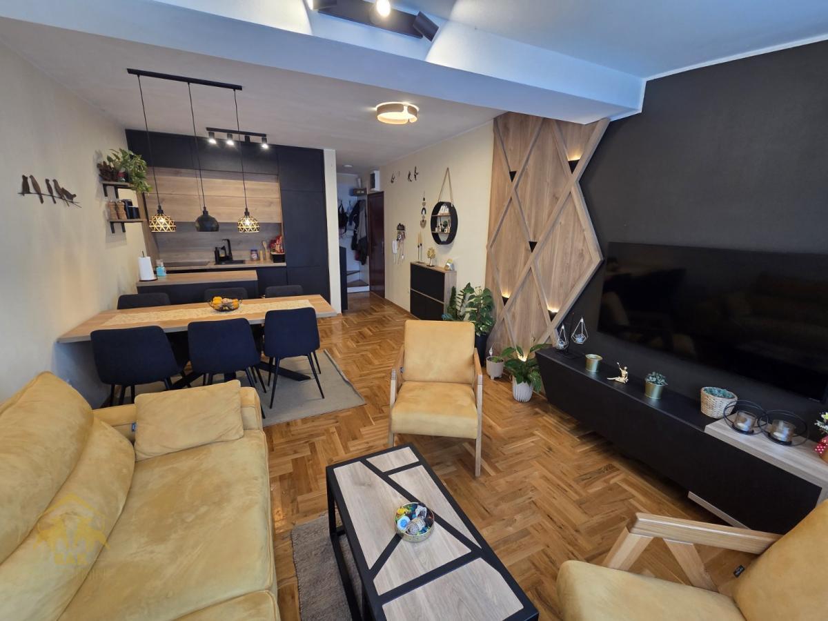 Lux-cetvorosoban-duplex-na-Novoj-Detelinari-7 Lux četvorosoban duplex na Novoj Detelinari