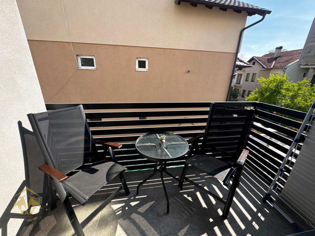Lux dvoiposoban stan na Veterničkoj rampi