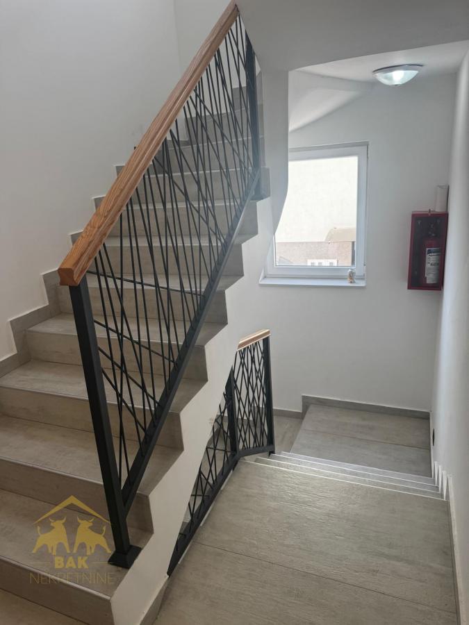 Lux dvoiposoban stan na Veterničkoj rampi
