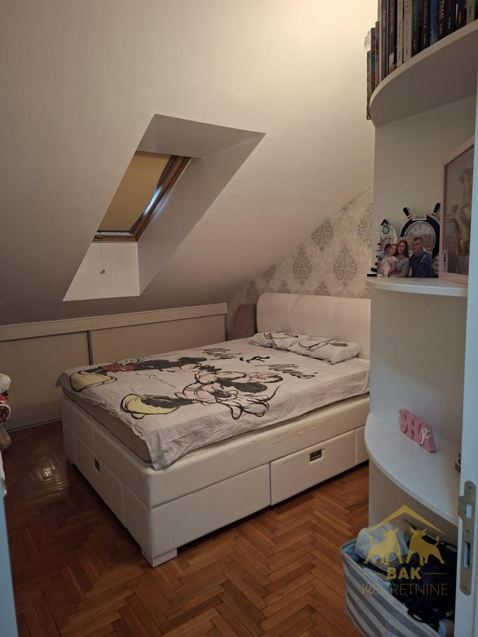 Moderan dupleks  na Novoj Detelinari