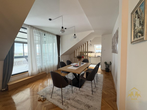 Moderan troiposoban stan sa terasom od 80m²  na Novom Naselju