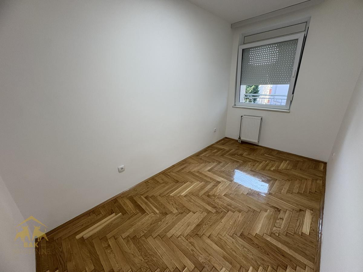 Moderan dvosoban, svetao stan u ulici Slobodana Bajića