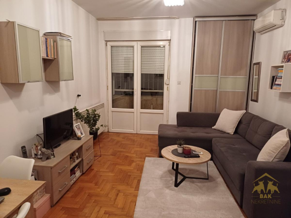 Moderna garsonjera na top lokaciji