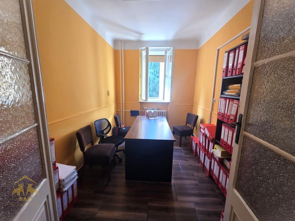 Odlican-cetvorosoban-salonski-stan-kod-Dunavskog-parka-14 Odličan četvorosoban salonski stan kod Dunavskog parka