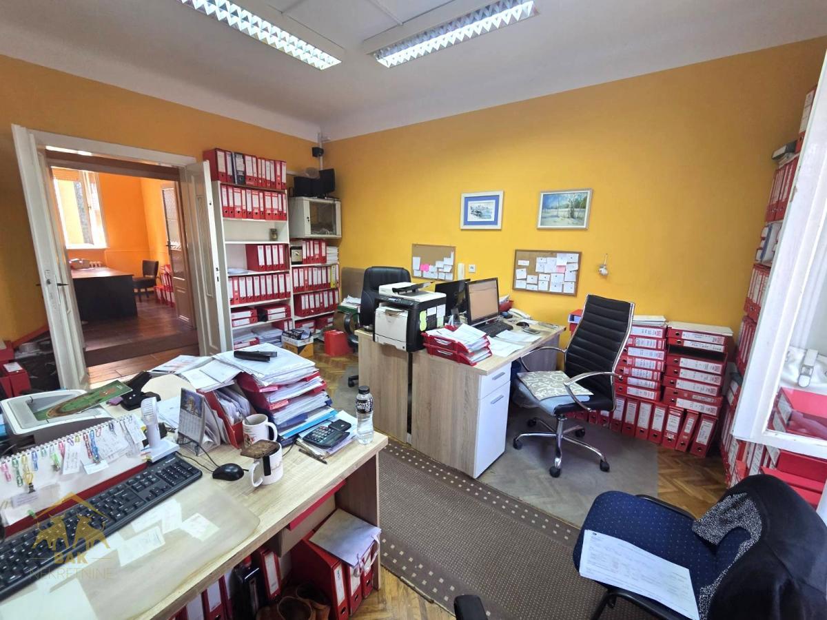 Odlican-cetvorosoban-salonski-stan-kod-Dunavskog-parka-4 Odličan četvorosoban salonski stan kod Dunavskog parka