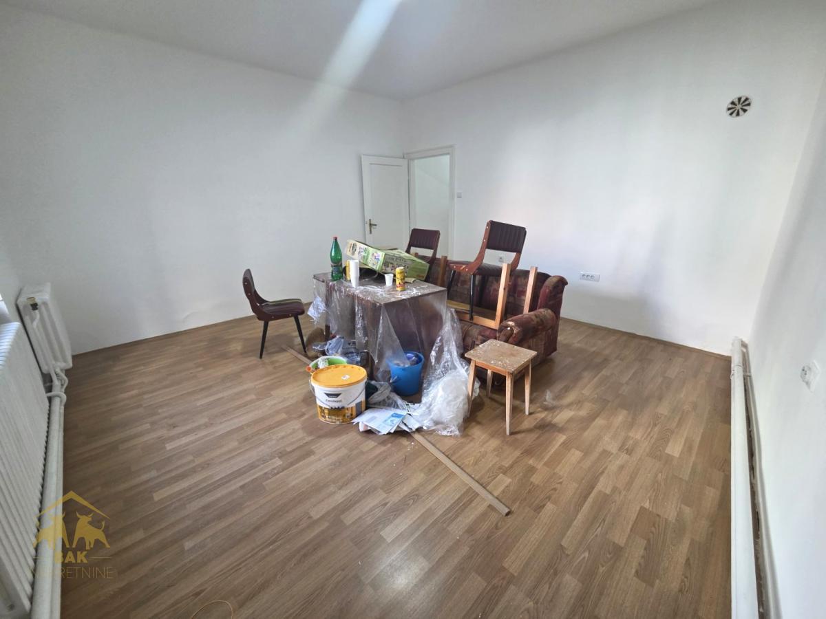 Odličan dvosoban stan u strogom centru Novog Sada