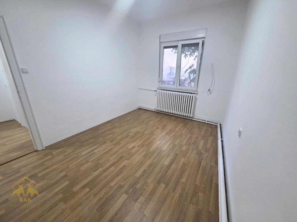 Odličan dvosoban stan u strogom centru Novog Sada