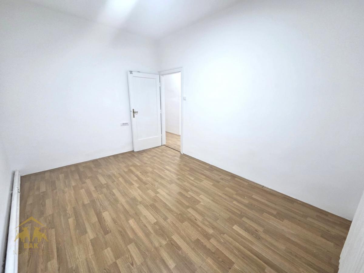 Odličan dvosoban stan u strogom centru Novog Sada