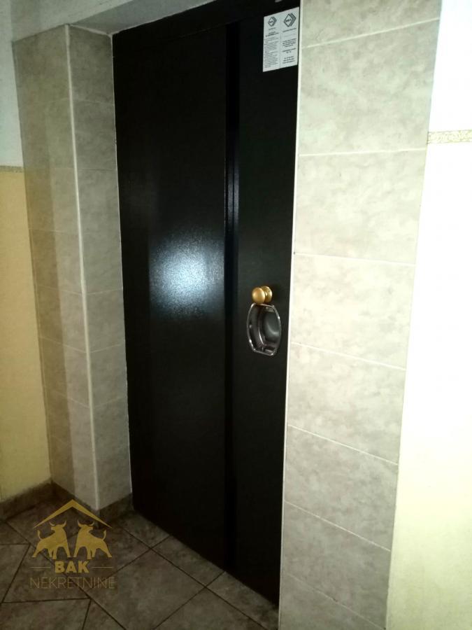 Odličan namešten trosoban DUPLEX na Novoj Detelinari