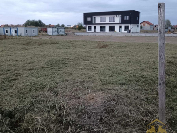 Odličan plac u Veterniku