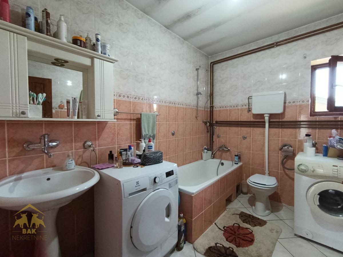 Porodična kuća u Veterniku