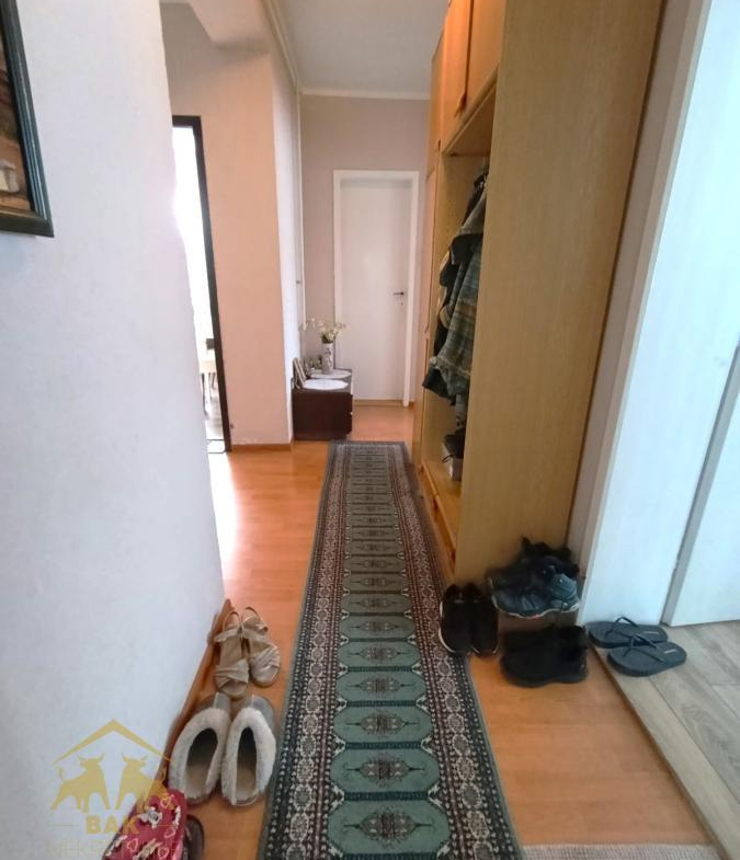 675