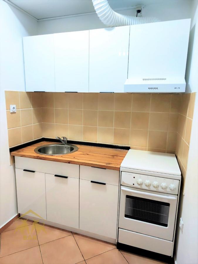 Prelepa nameštena garsonjera na Podbari