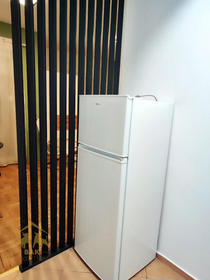 Prelepa nameštena garsonjera na Podbari
