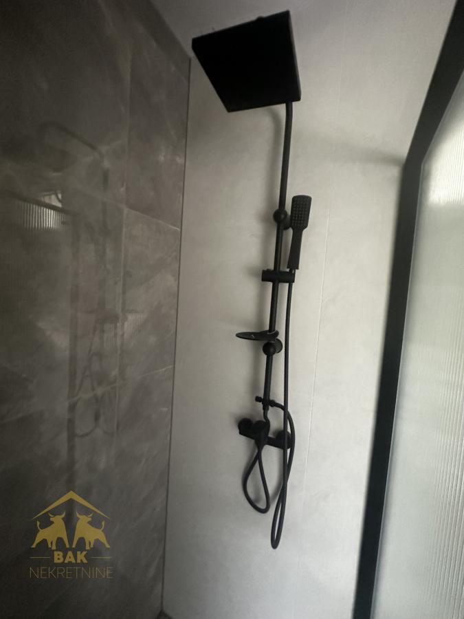 Prelepa vikend kuća sa bazenom u Indjiji