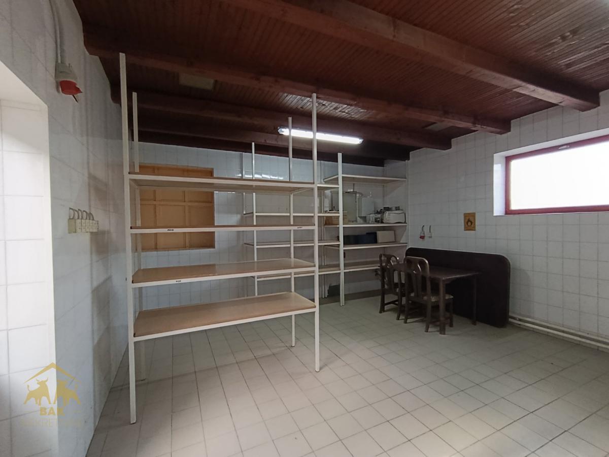 Proizvodni pogon sa kućom u Ravnom selu