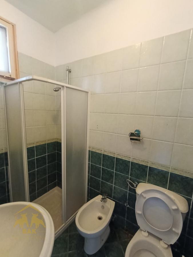 Proizvodni pogon sa kućom u Ravnom selu