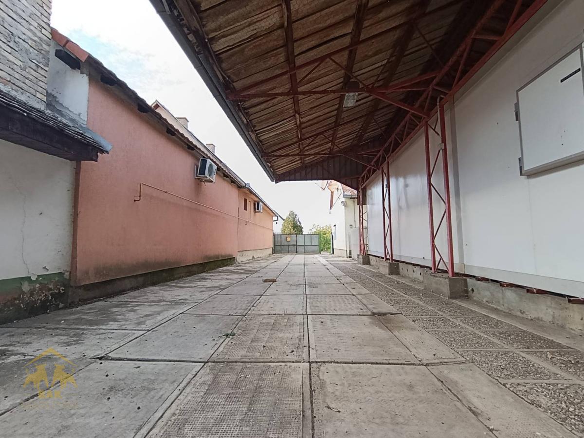 Proizvodni pogon sa kućom u Ravnom selu