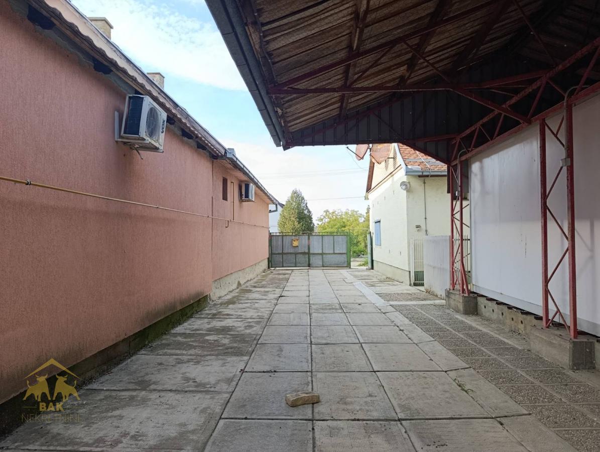 Proizvodni pogon sa kućom u Ravnom selu