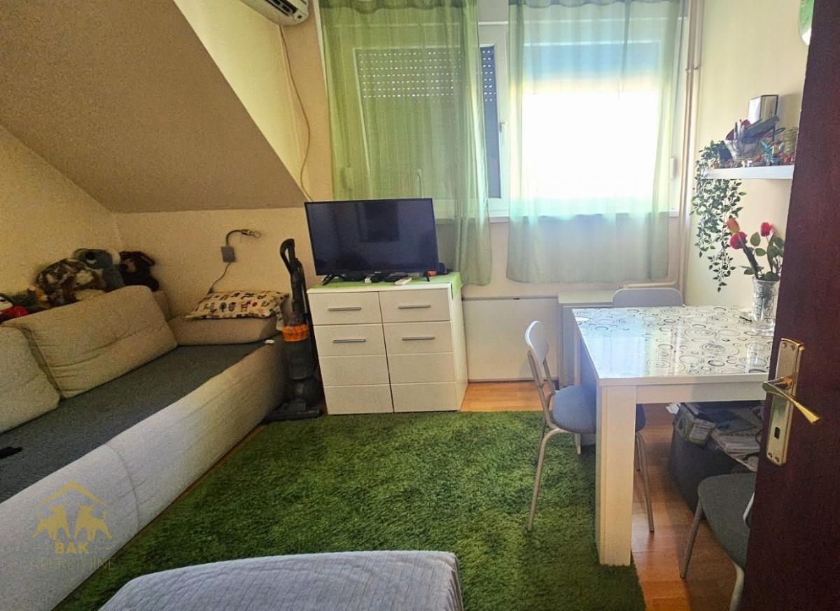 Super nameštena garsonjera na Bulevaru Oslobođenja